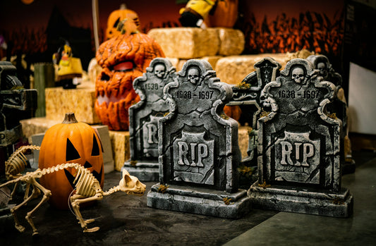Spooky and Scary Halloween Decoration Ideas and Tips