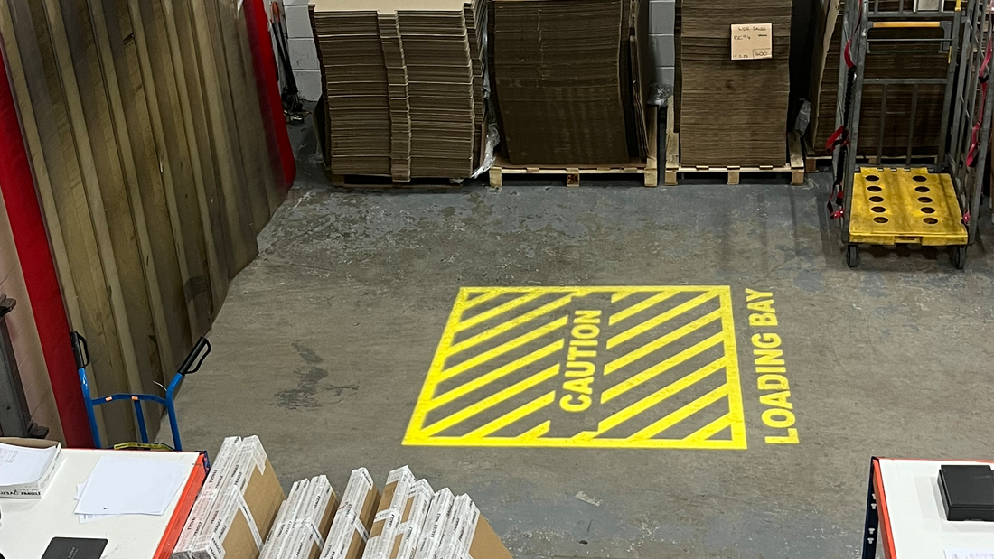 5 Reasons to Opt for Virtual Signage in your Warehouse – Projected Image